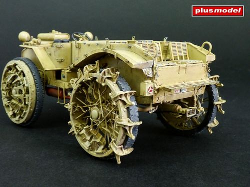 Plus Model 1:35 - Gun tractor Pavesi P4-100 model 30A 449