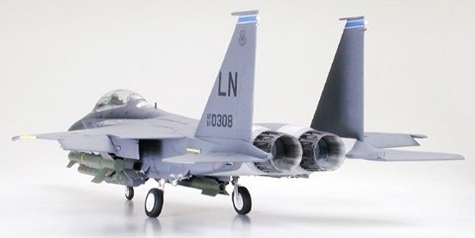 Main Image Tamiya 1:32 - Boeing F-15E Strike Eagle w/Bunker ...
