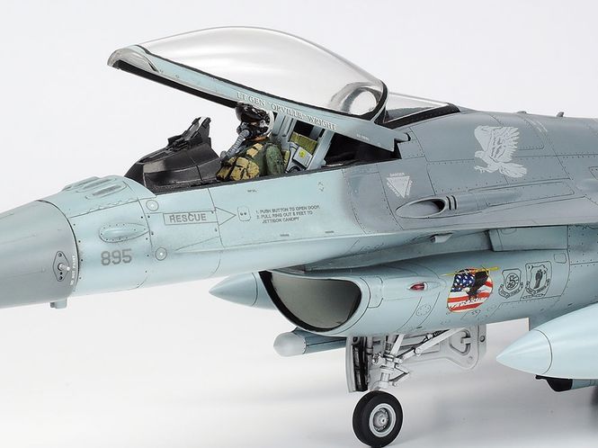 Main Image Tamiya 1:48 - Lockheed Martin F-16CJ Block 50 ...