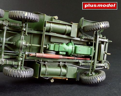 Plus Model 1:35 - British light breakdown Morris CDSW 276 