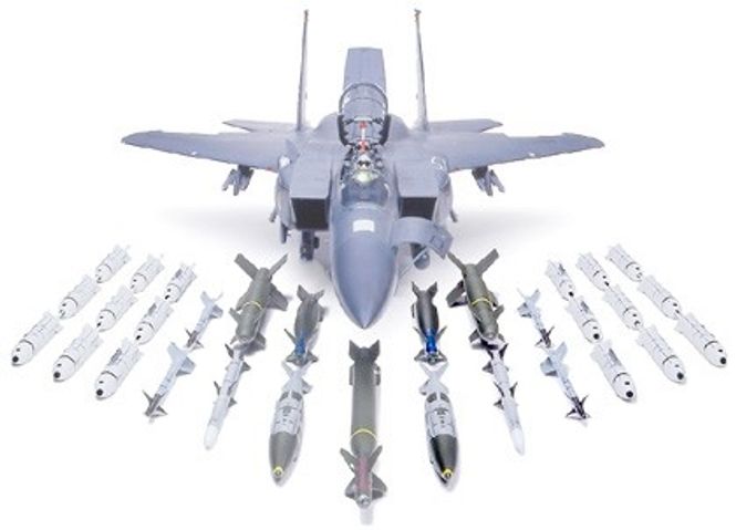 Main Image Tamiya 1:32 - Boeing F-15E Strike Eagle w/Bunker ...