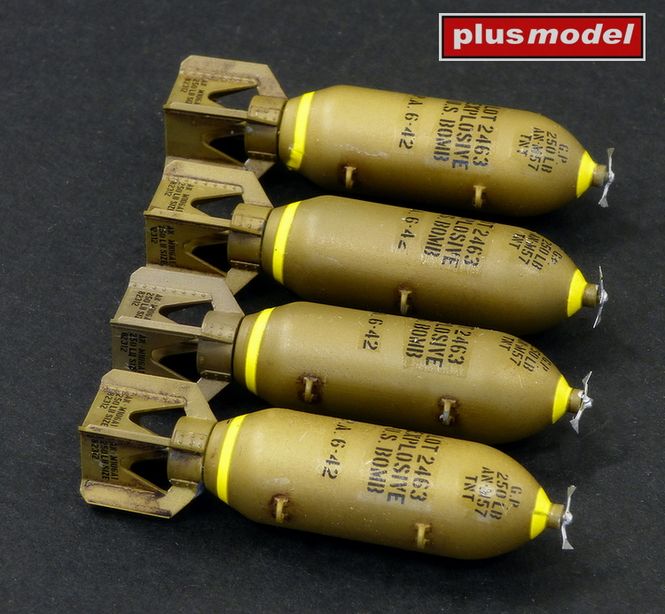 Hovedbilde Plus Model 1:32 - Bombs 250lb AL3024 