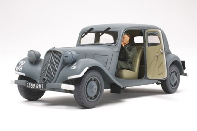 Hovedbilde Tamiya 1:35 - Citroen Traction 11CV - Staff Car ...
