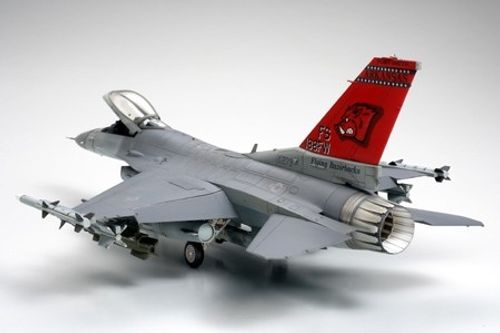 Tamiya 1:48 - Lockheed Martin F-16C Block 25/32 Fighting Falcon ANG (61101)