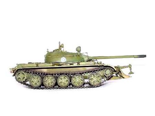 Trumpeter 1:35 - T-55 Model 1955 with BTU55 00313