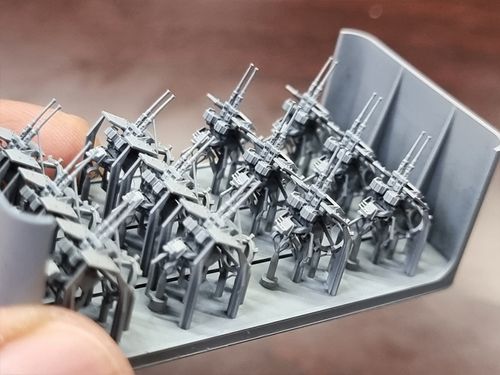 HS Models 1:200 - US Navy Oerlikon 20mm Cannon Type E with Ammo Boxes
